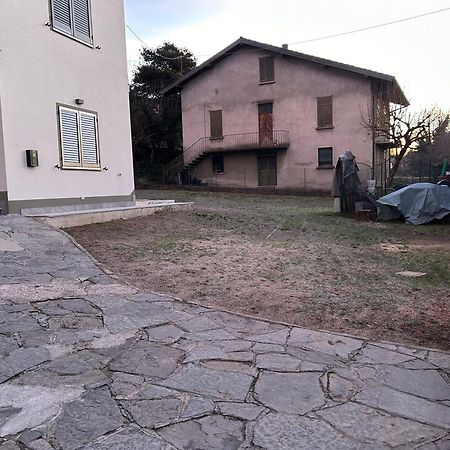 Le Camelie Del Lario Apartment Grandate Bagian luar foto